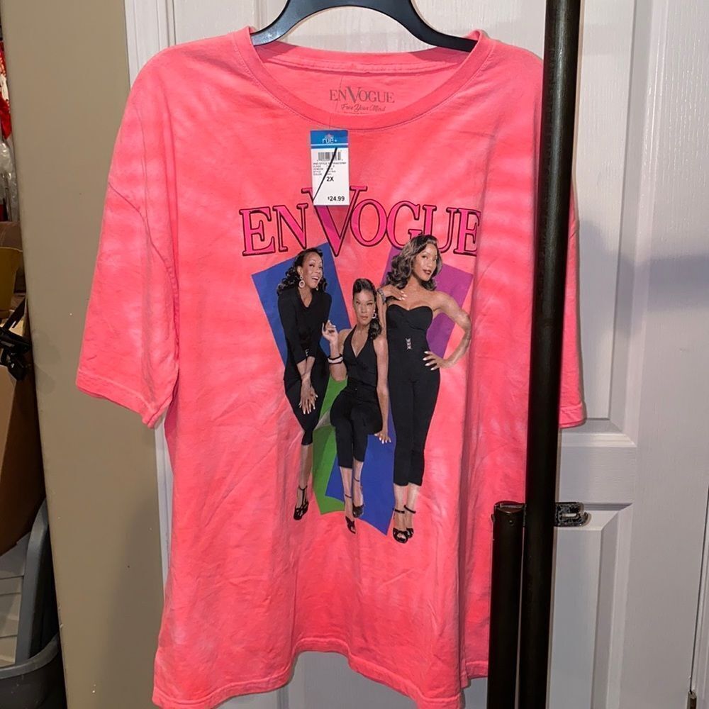 EnVogue Graphic T-Shirts - Brand New with Tags